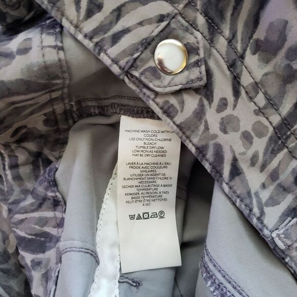 Pilcro Anthropologie Mid-Rise Demilune Boot Cut Utility Pant Women Size 29 Grey - Picture 10 of 11